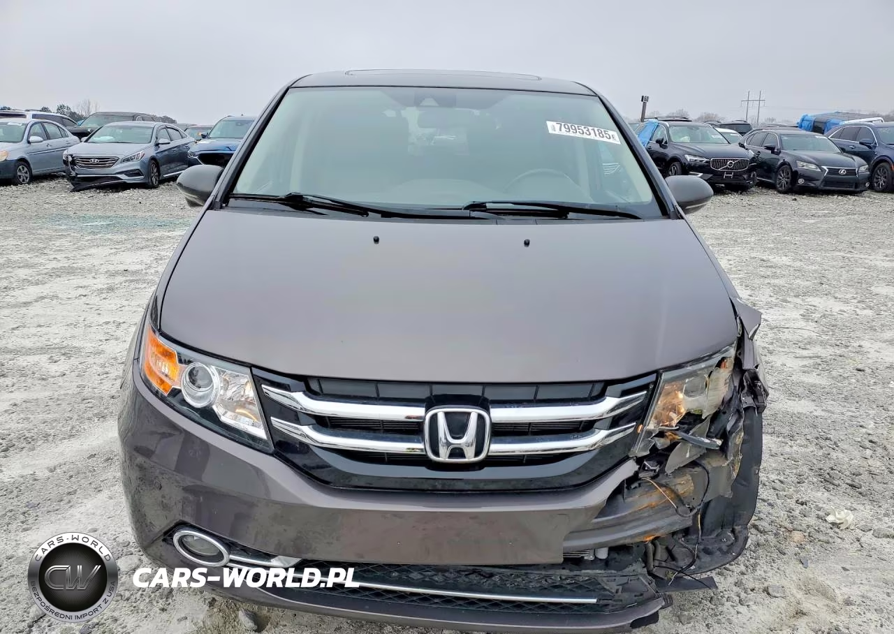2016 Honda Odyssey Touring VIN:5FNRL5H90GB050388 - 5