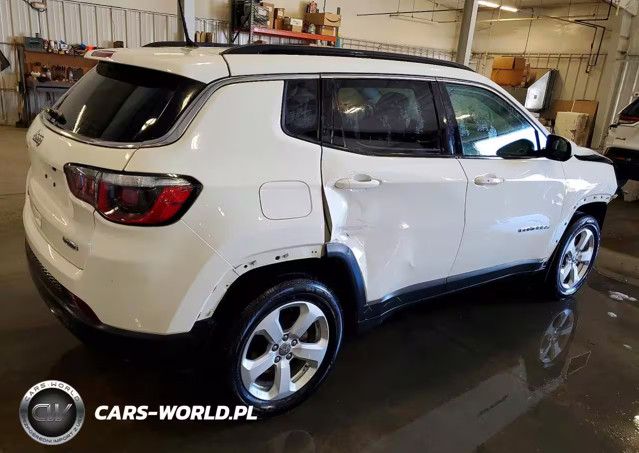 2018 Jeep Compass Latitude VIN:3C4NJDBB5JT150134 - 3