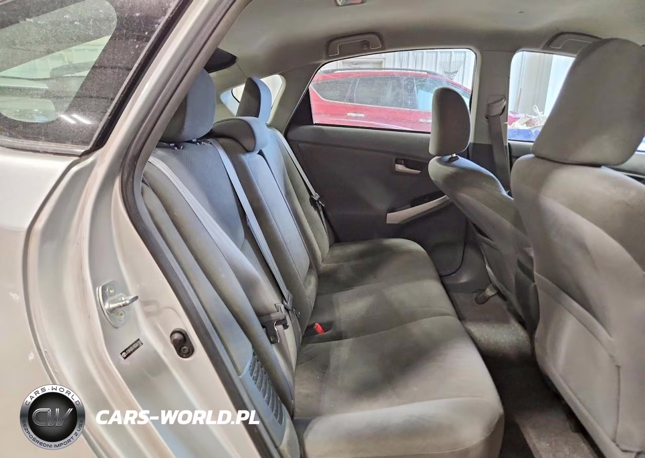 2011 Toyota Prius Two VIN:JTDKN3DU1B0261360 - 10