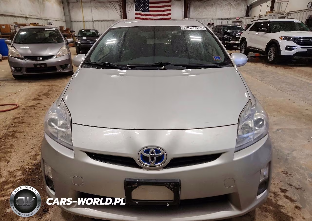 2011 Toyota Prius Two VIN:JTDKN3DU1B0261360 - 5
