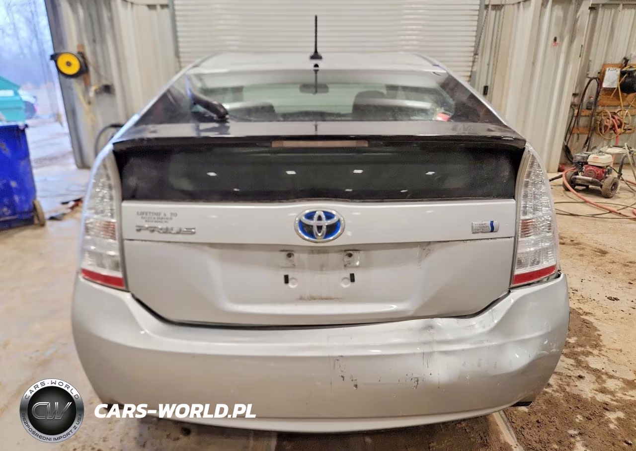 2011 Toyota Prius Two VIN:JTDKN3DU1B0261360 - 6