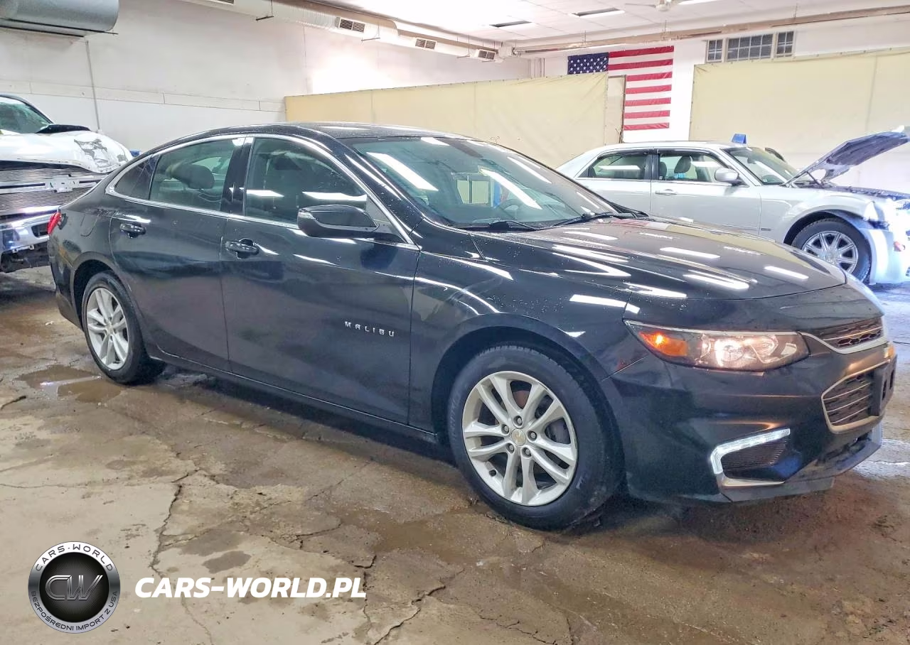 2018 Chevrolet Malibu Lt VIN:1G1ZD5ST7JF258474 - 4