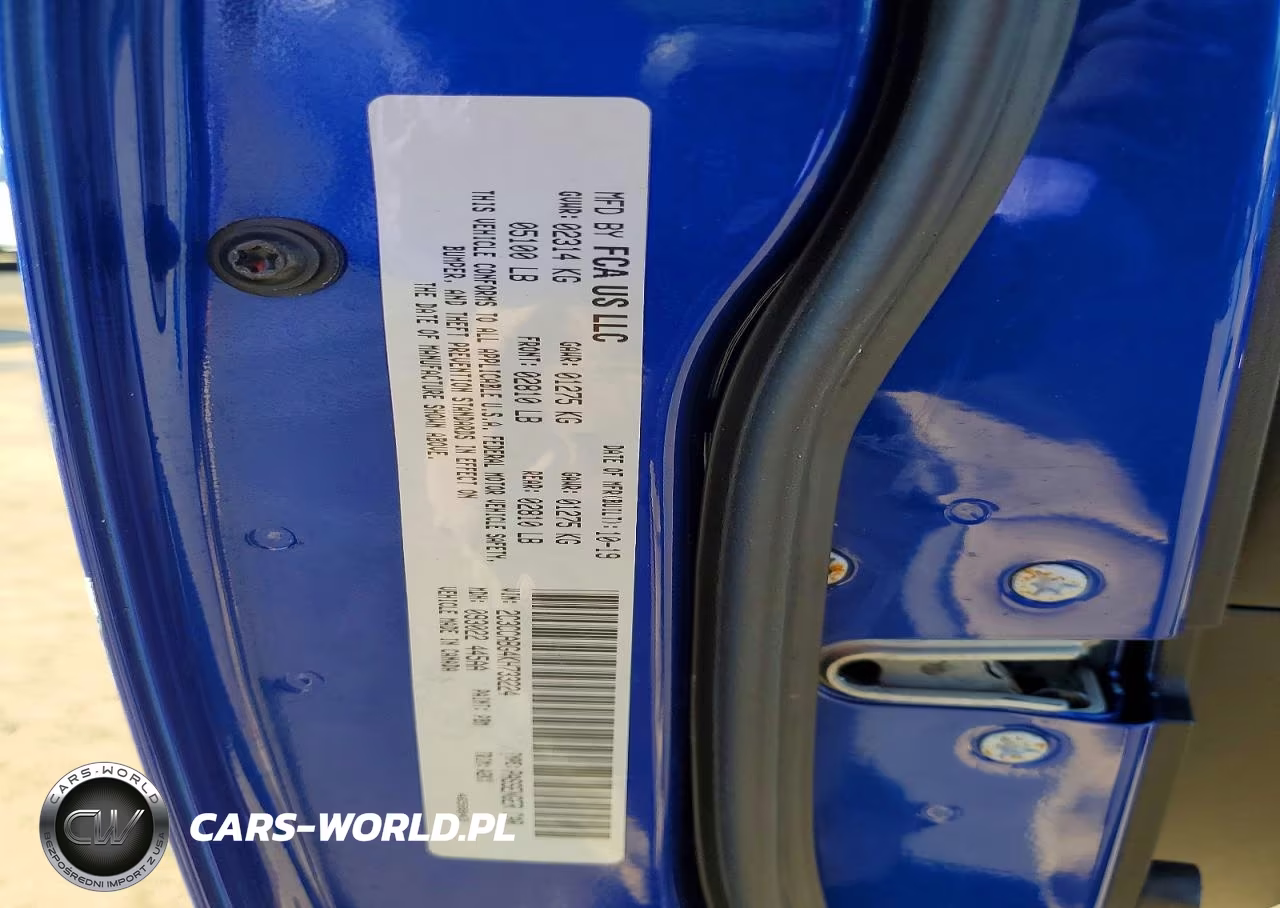 2019 Chrysler 300 S VIN:2C3CCABG4KH733224 - 12