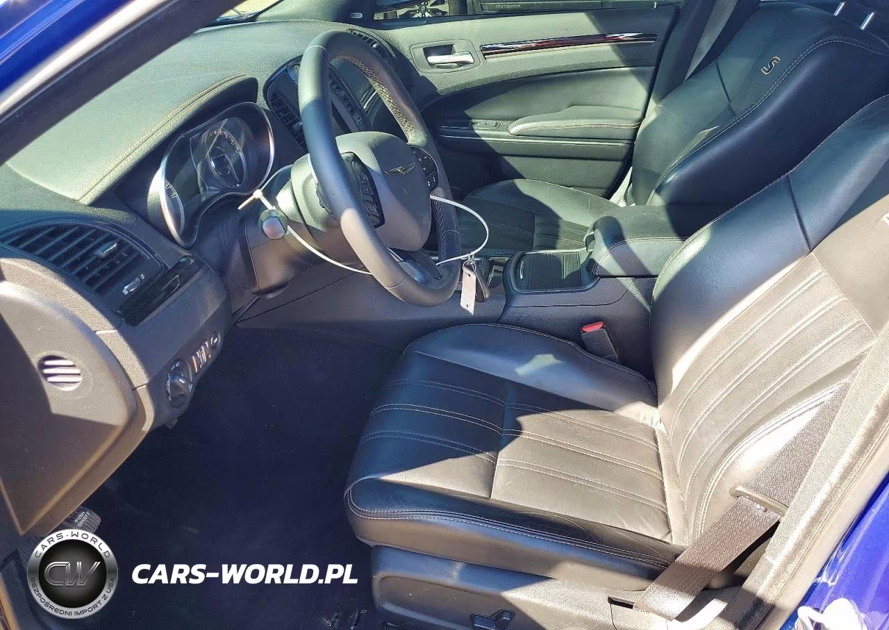 2019 Chrysler 300 S VIN:2C3CCABG4KH733224 - 7