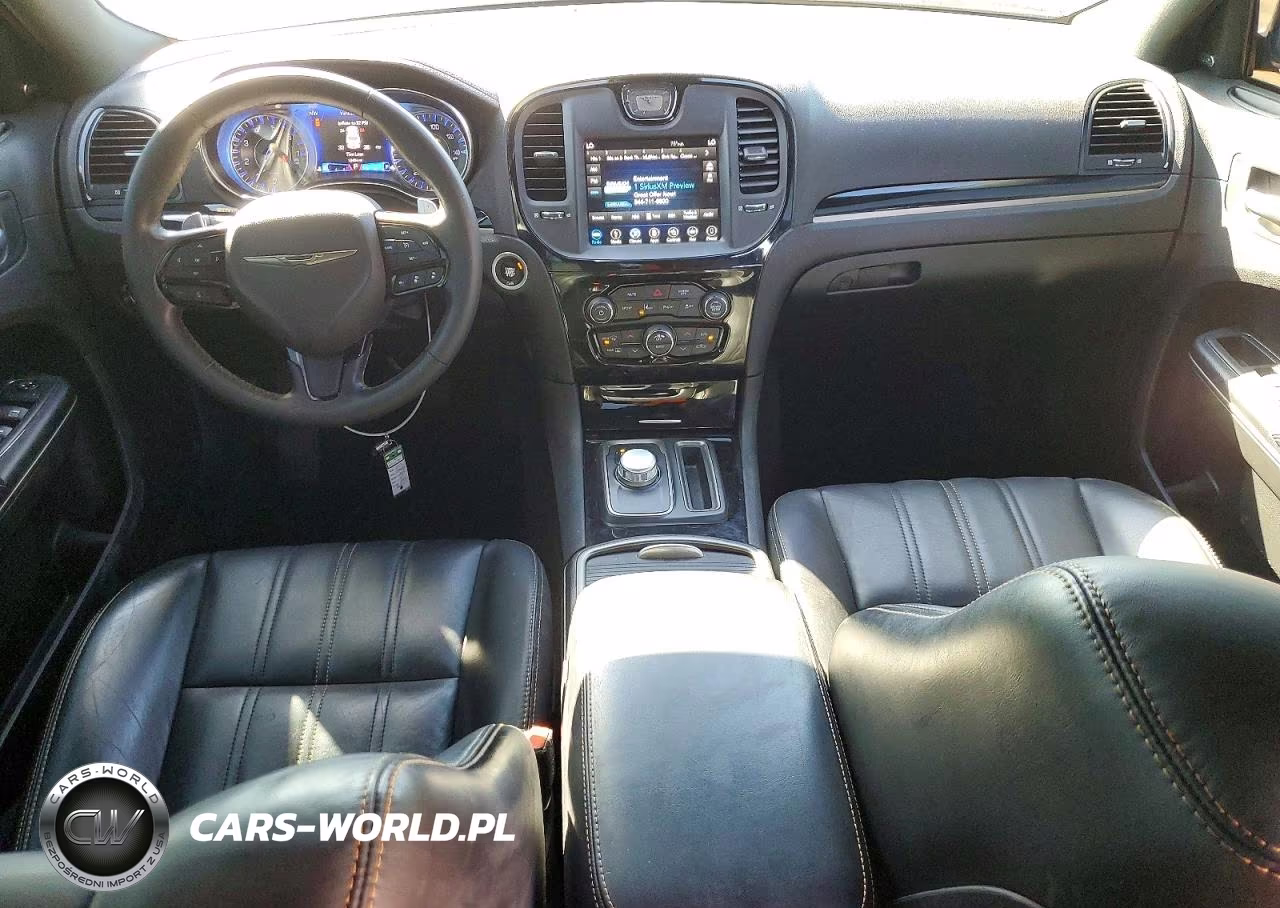 2019 Chrysler 300 S VIN:2C3CCABG4KH733224 - 8