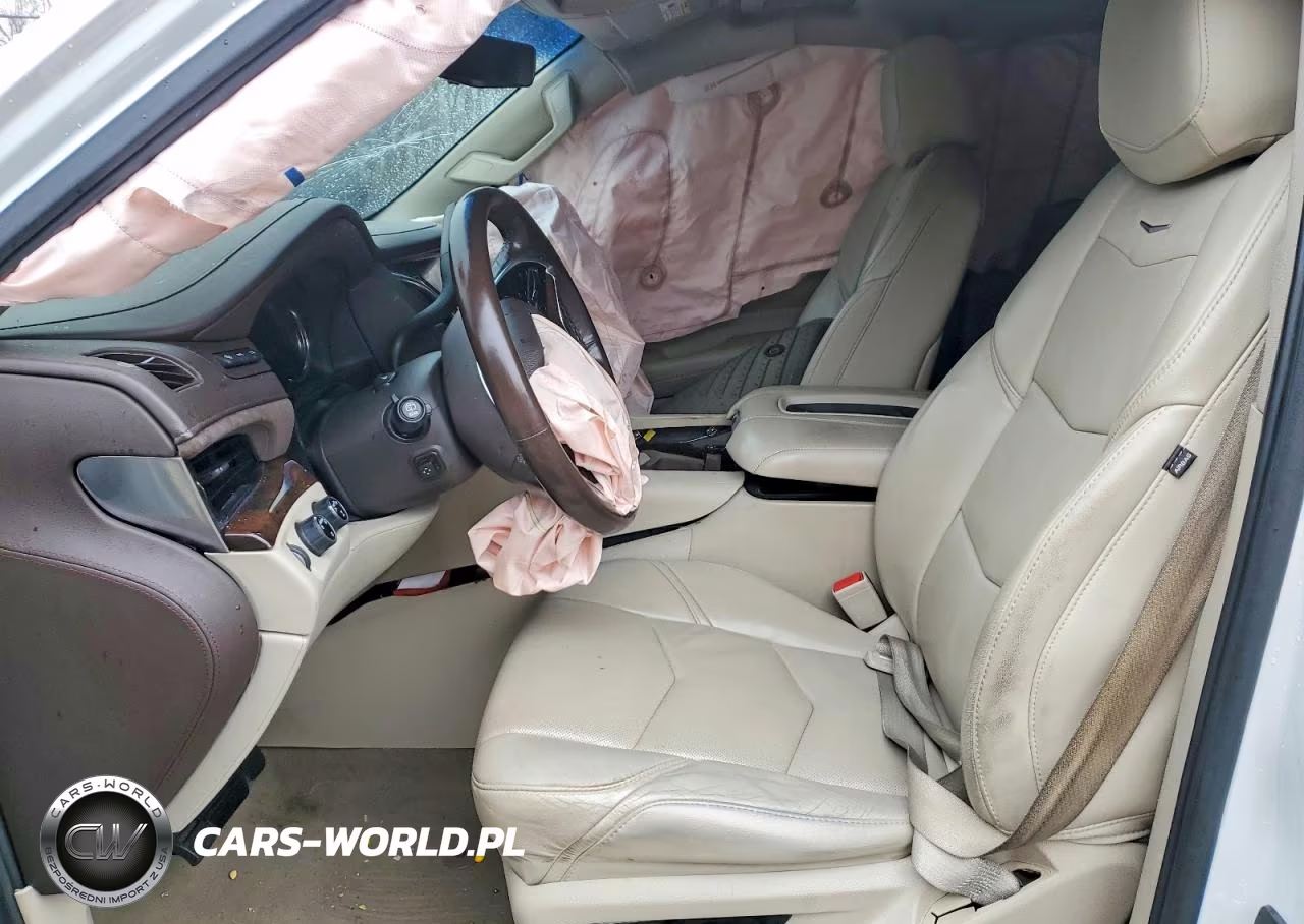2017 Cadillac Escalade Luxury VIN:1GYS4BKJ0HR141912 - 7