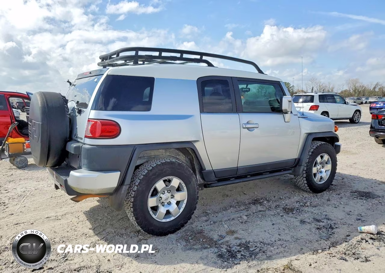 2008 Toyota Fj Cruiser Base VIN:JTEBU11F080103125 - 3
