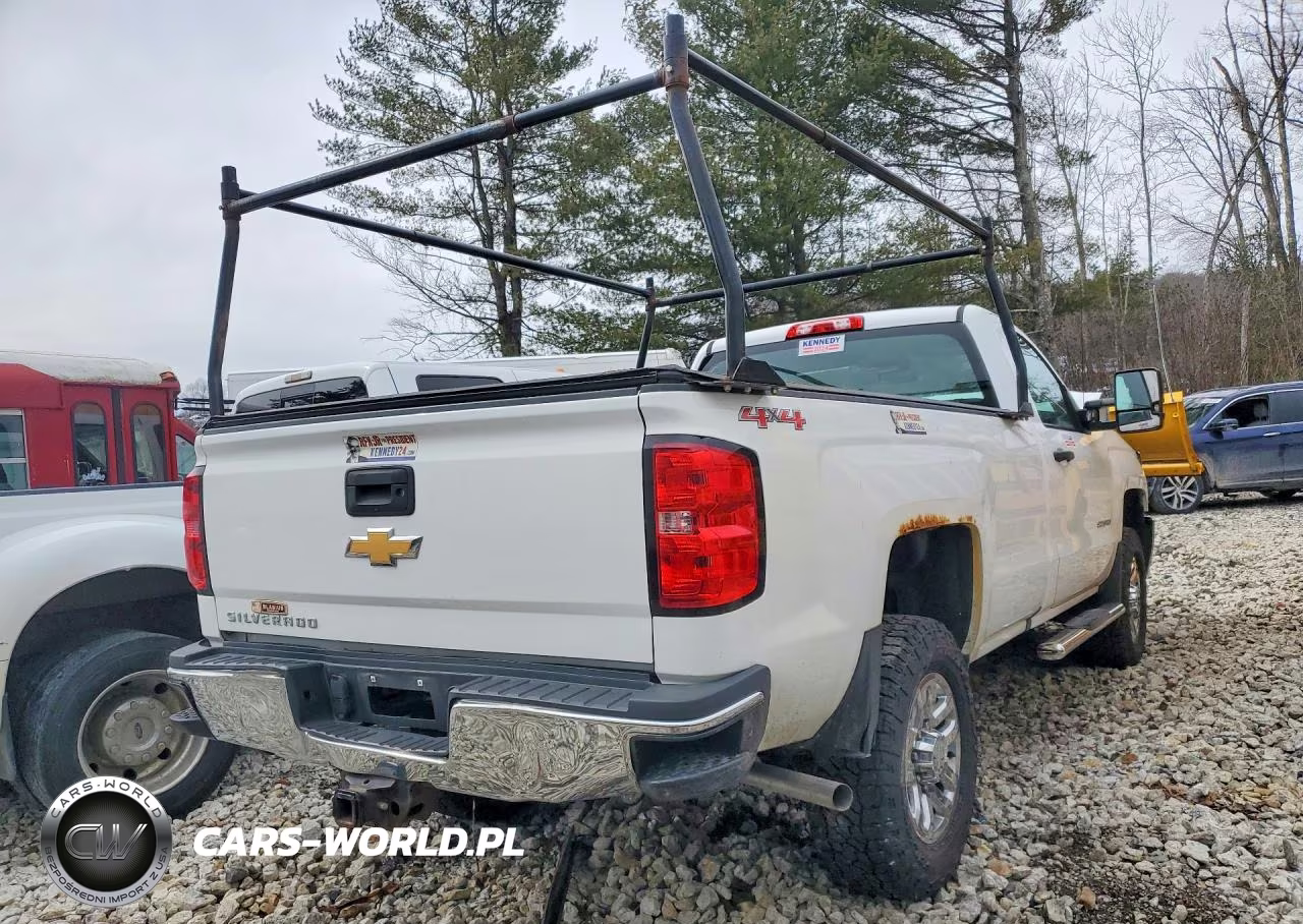 2016 Chevrolet Silverado K2500 Heavy Duty VIN:1GC0KUEG1GZ105370 - 3