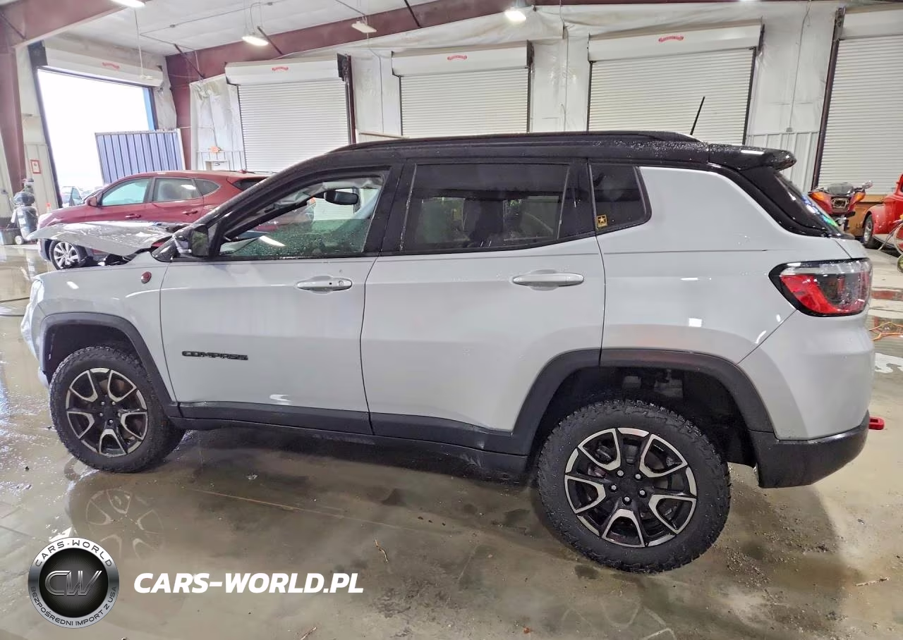2024 Jeep Compass Trailhawk VIN:3C4NJDDN3RT108354 - 2