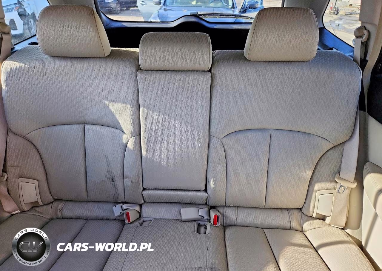 2010 Subaru Outback 2.5I Premium VIN:4S4BRBGC8A3357643 - 10