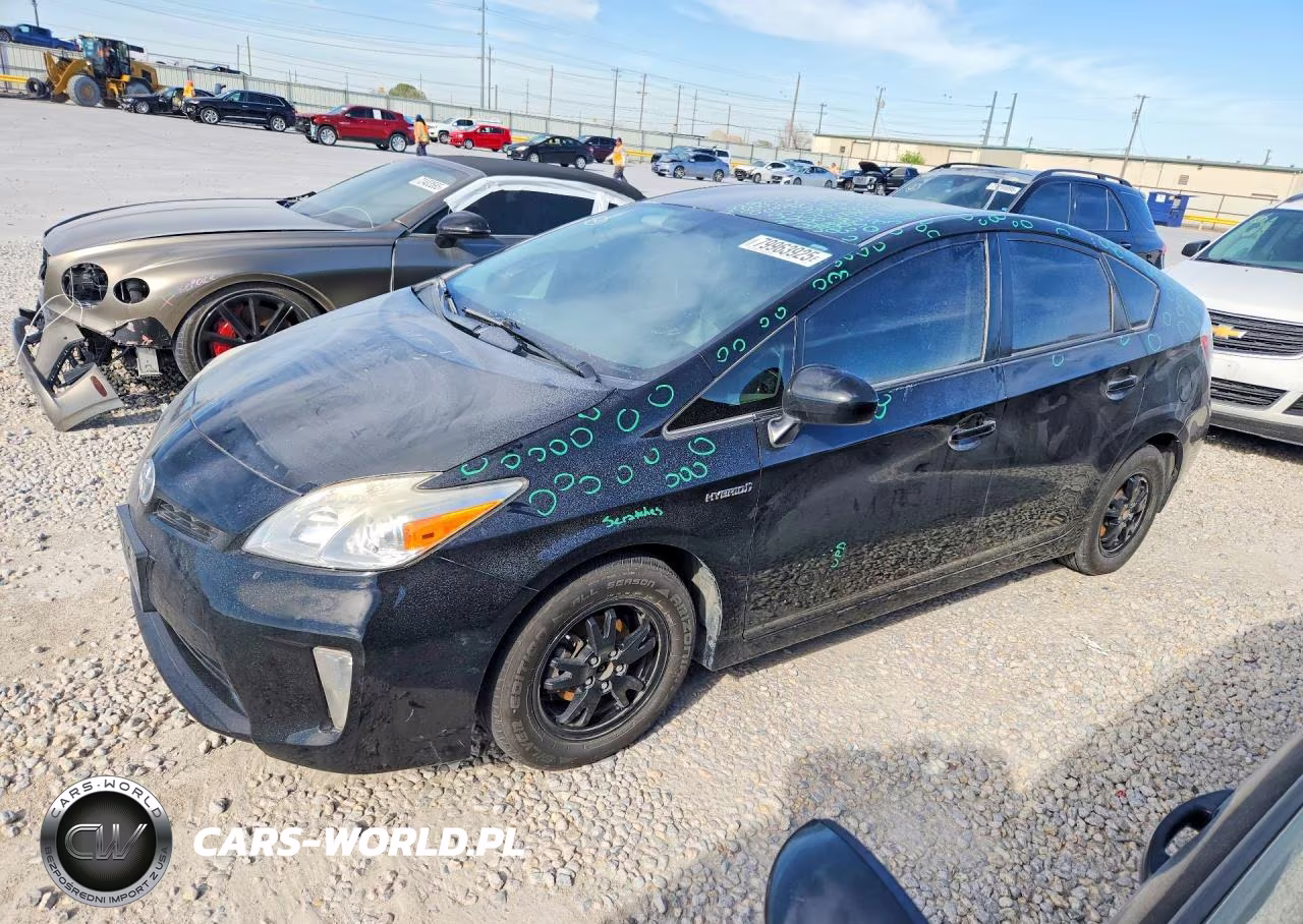 2015 Toyota Prius Four VIN:JTDKN3DU8F1917487 - 1