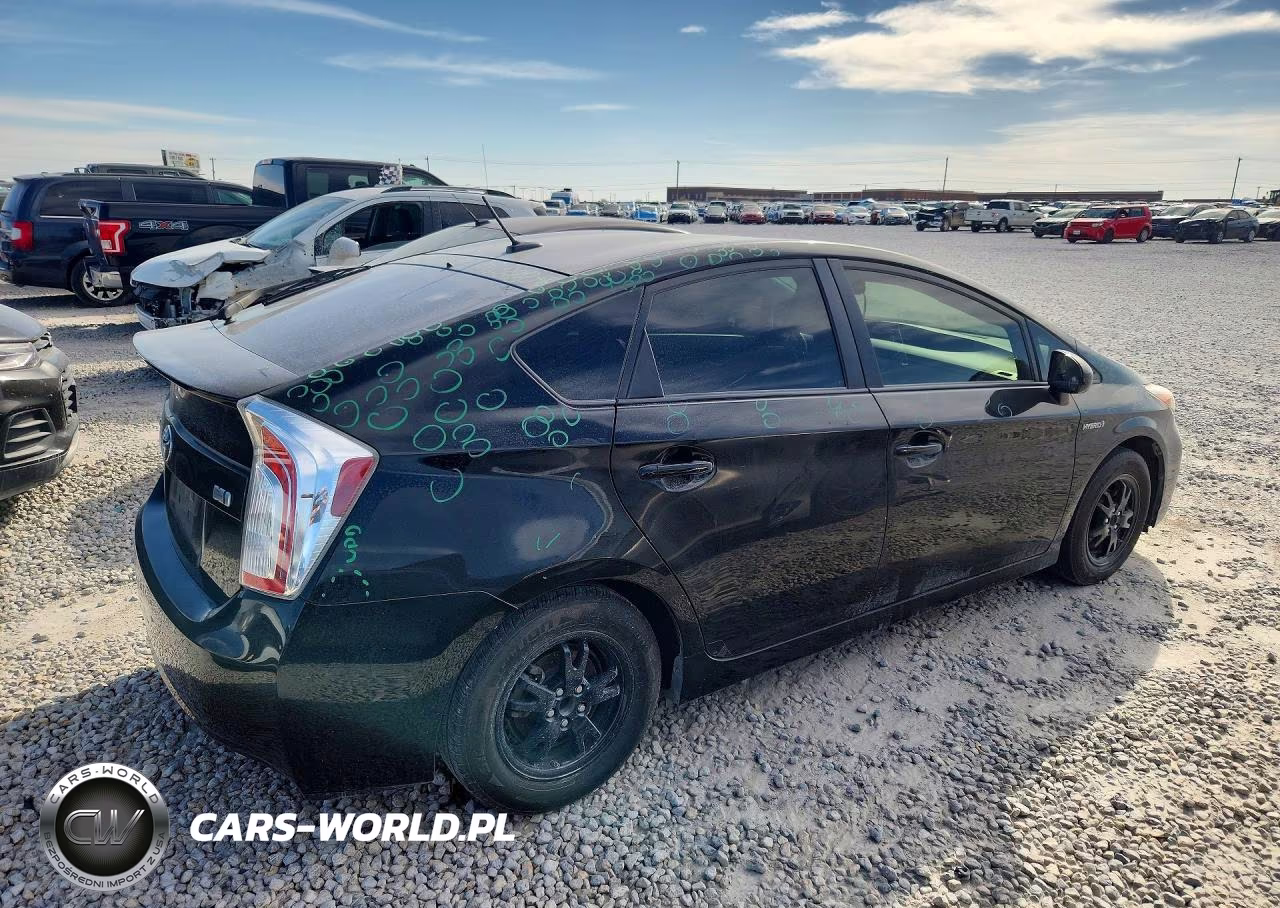 2015 Toyota Prius Four VIN:JTDKN3DU8F1917487 - 3