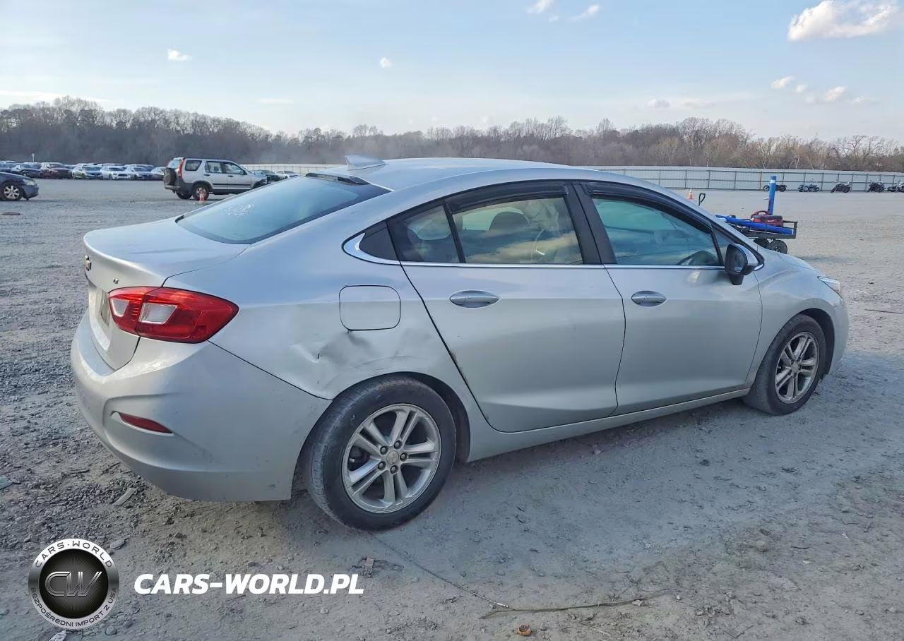 2017 Chevrolet Cruze Lt VIN:1G1BE5SM9H7123332 - 3