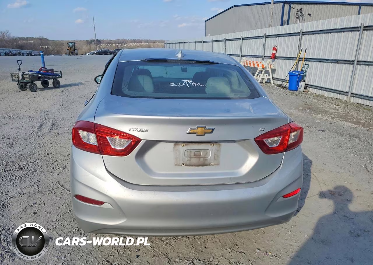 2017 Chevrolet Cruze Lt VIN:1G1BE5SM9H7123332 - 6
