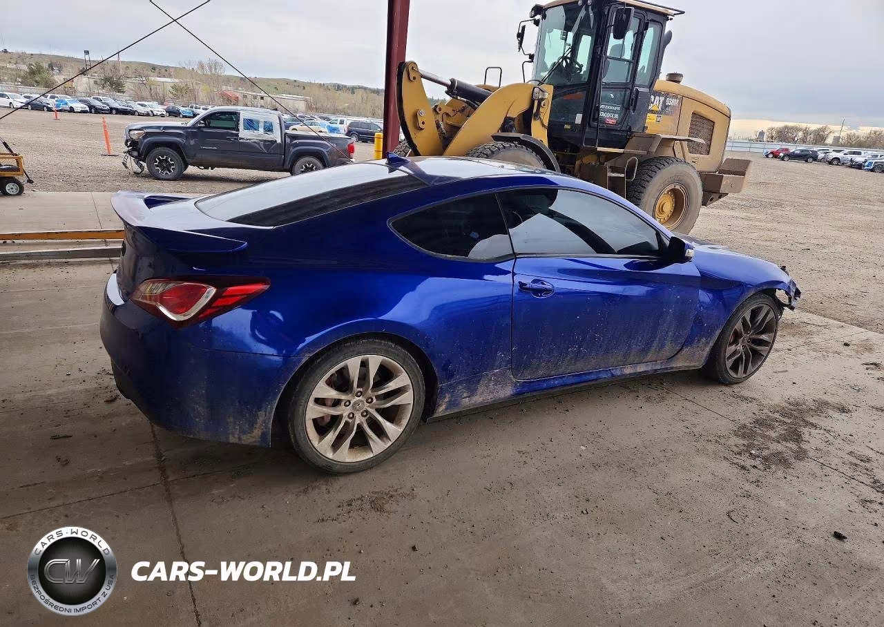 2013 Hyundai Genesis Coupe 3.8 Track VIN:KMHHU6KJ7DU080424 - 3