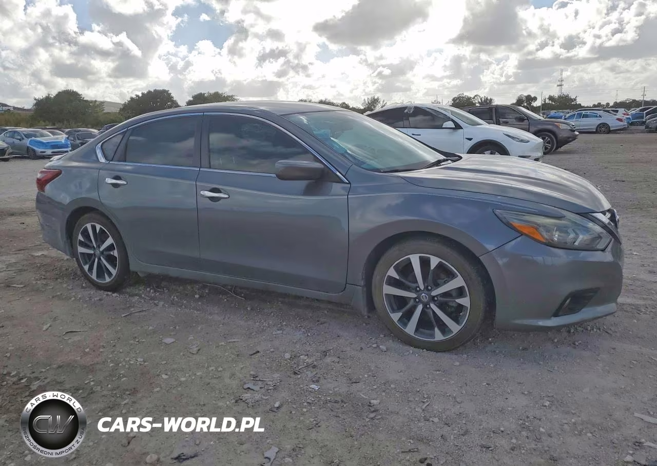 2018 Nissan Altima 2.5 Sr VIN:1N4AL3AP6JC143193 - 4