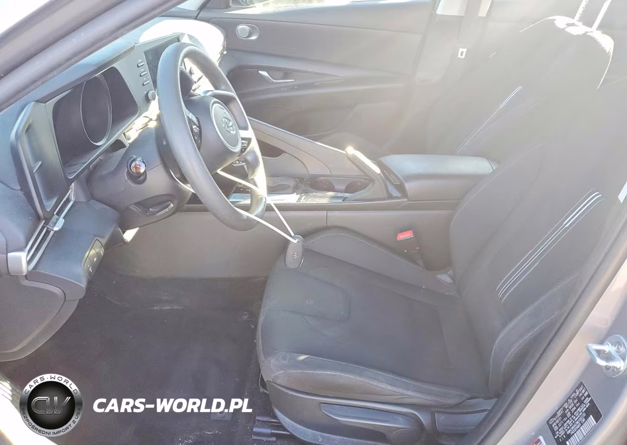 2021 Hyundai Elantra Sel VIN:KMHLM4AG7MU182133 - 7