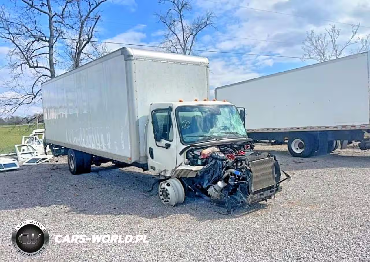 2025 Freightliner M2 106 Med - Box Truck
