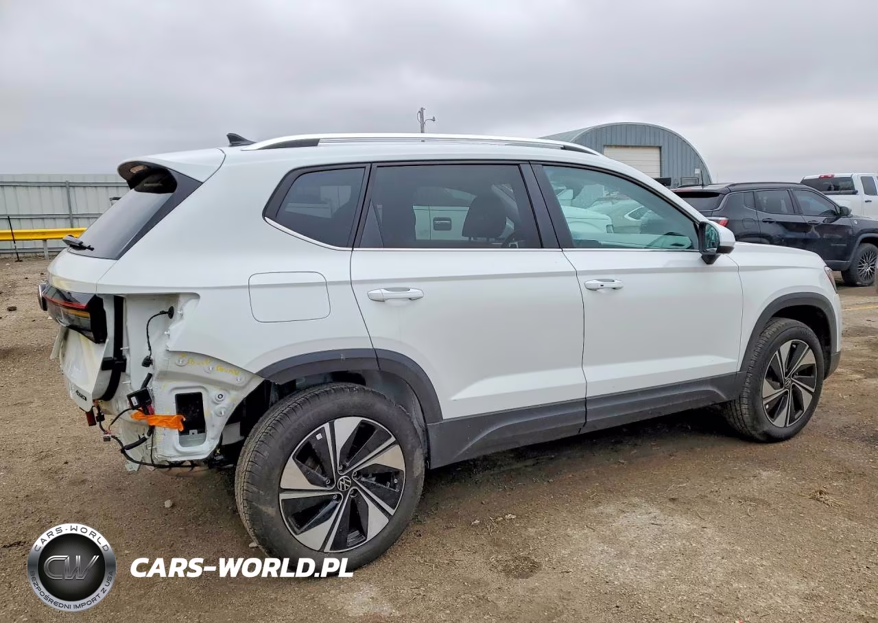 2025 Volkswagen Taos Se VIN:3VVVC7B26SM068115 - 3