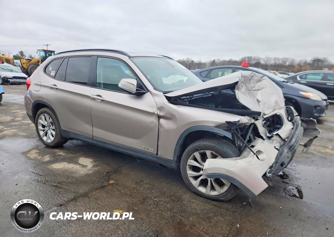 2013 BMW X1 xDrive28I VIN:WBAVL1C55DVR82432 - 4