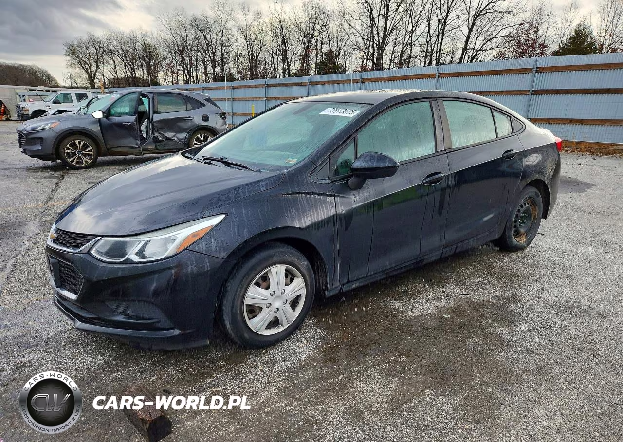 2017 Chevrolet Cruze Ls – zdjęcie 1 z 13