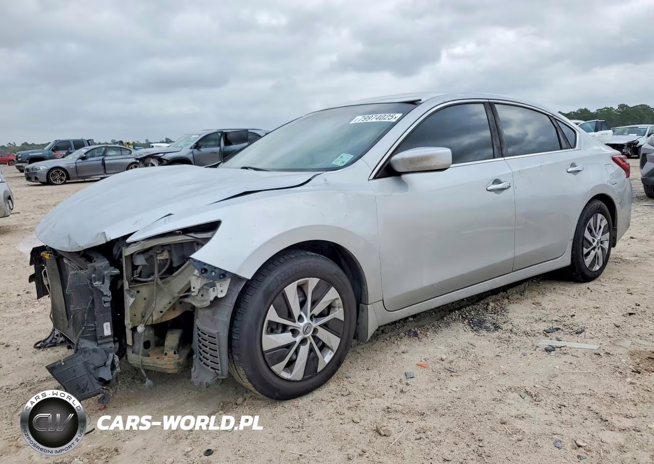 2017 Nissan Altima 2.5 Sr – zdjęcie 1 z 12