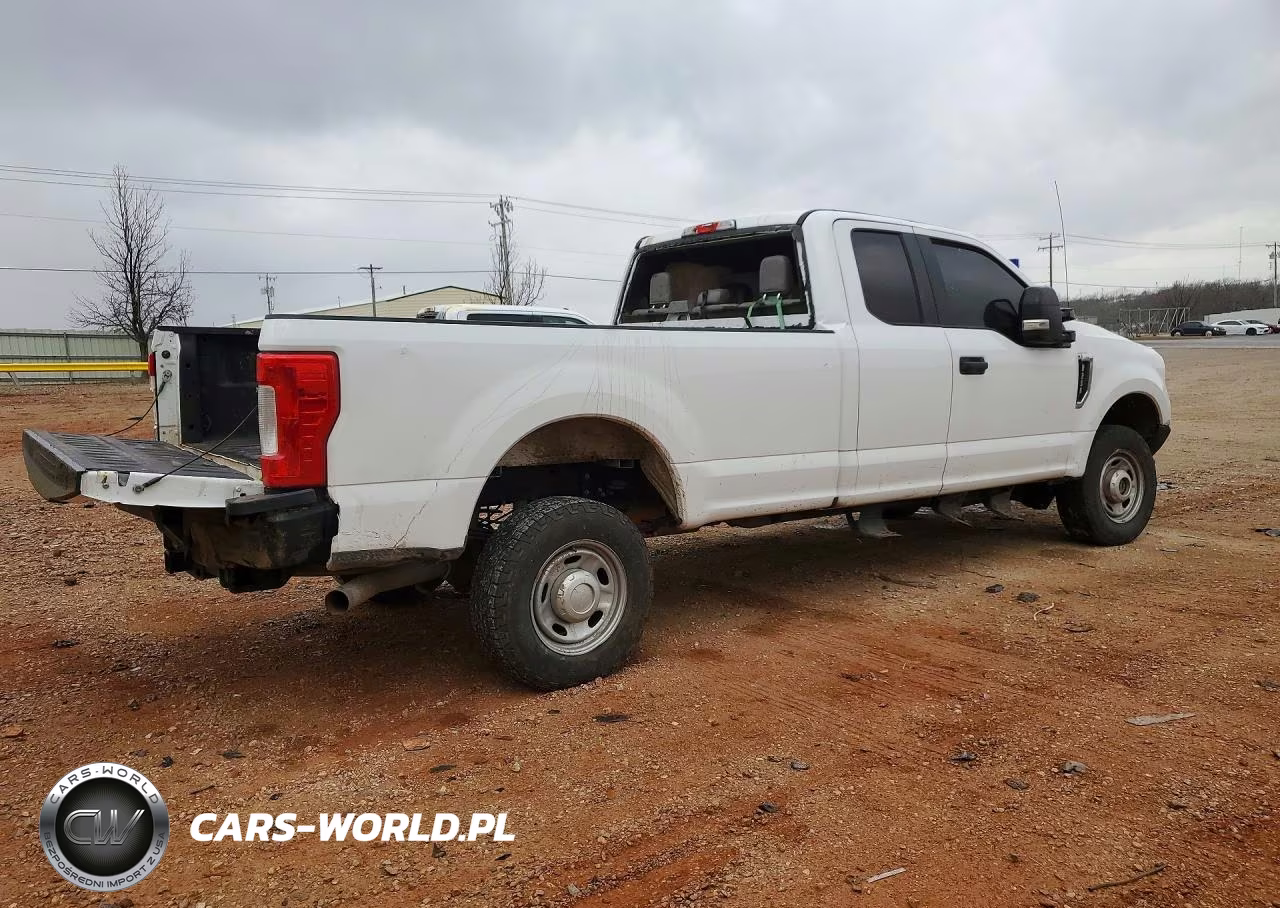 2019 Ford F250 Super Duty VIN:1FT7X2B65KEC41307 - 3