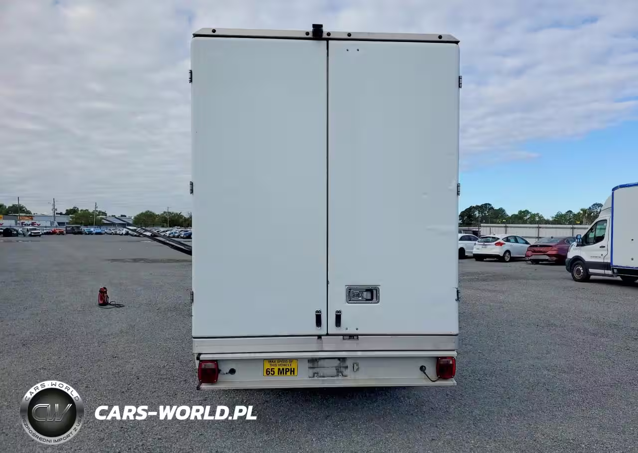 2020 Ford Transit Delivery Truck VIN:1FDBW5Z86LKB30317 - 6