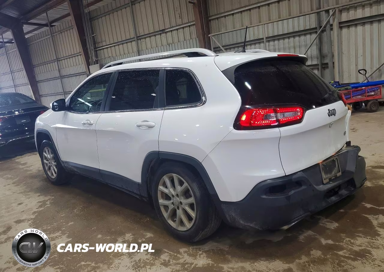 2018 Jeep Cherokee Latitude Plus VIN:1C4PJLLX7JD556628 - 2