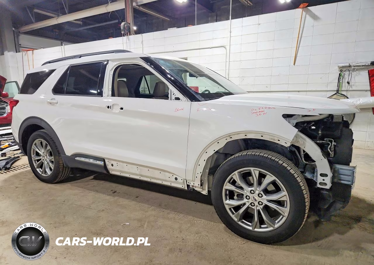 2020 Ford Explorer Xlt VIN:1FMSK8DH7LGC41367 - 4