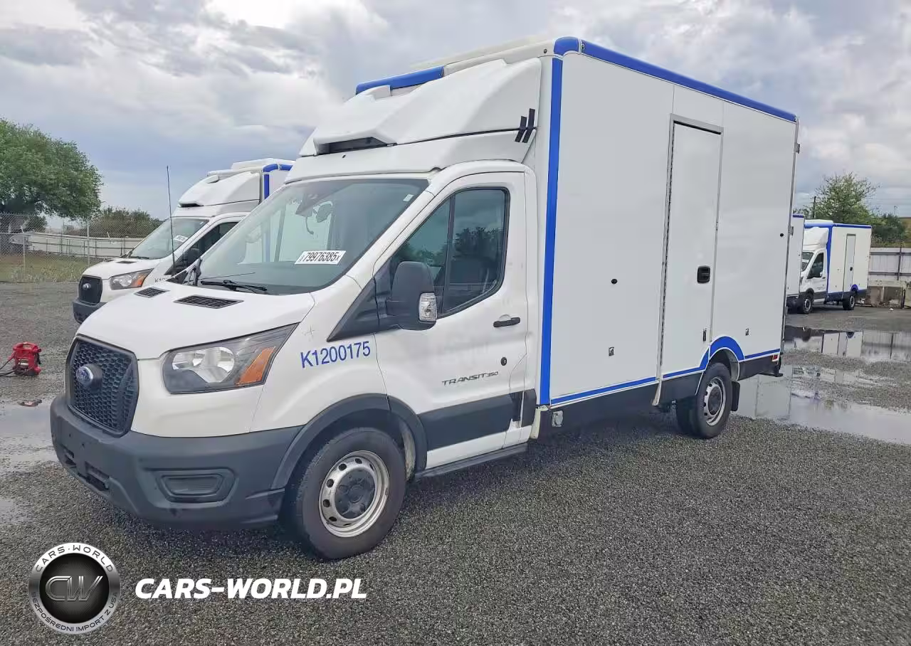 2020 Ford Transit Delivery Truck