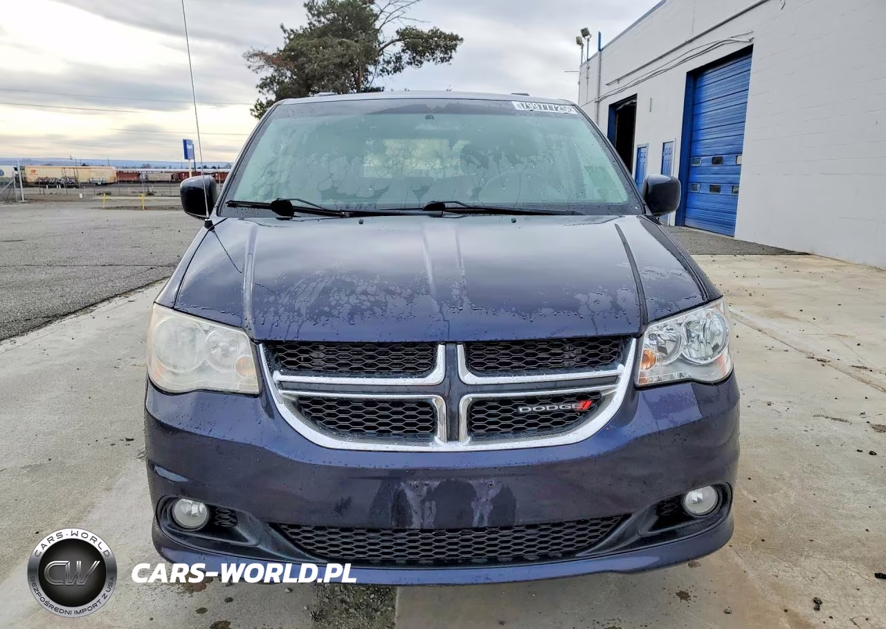 2012 Dodge Grand Caravan Crew VIN:2C4RDGDG5CR409603 - 5