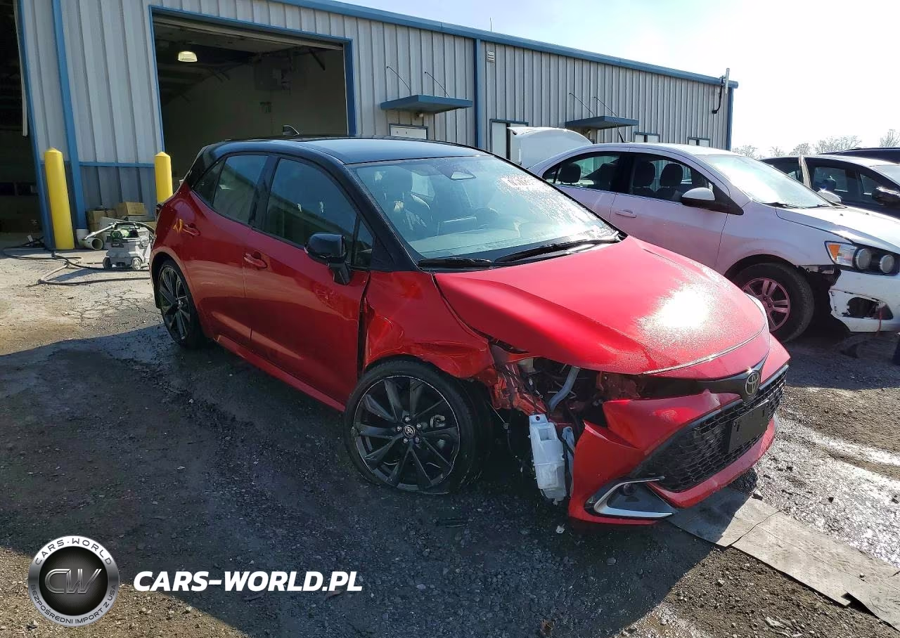 2024 Toyota Corolla Hatchback Xse VIN:JTNC4MBEXR3221873 - 4