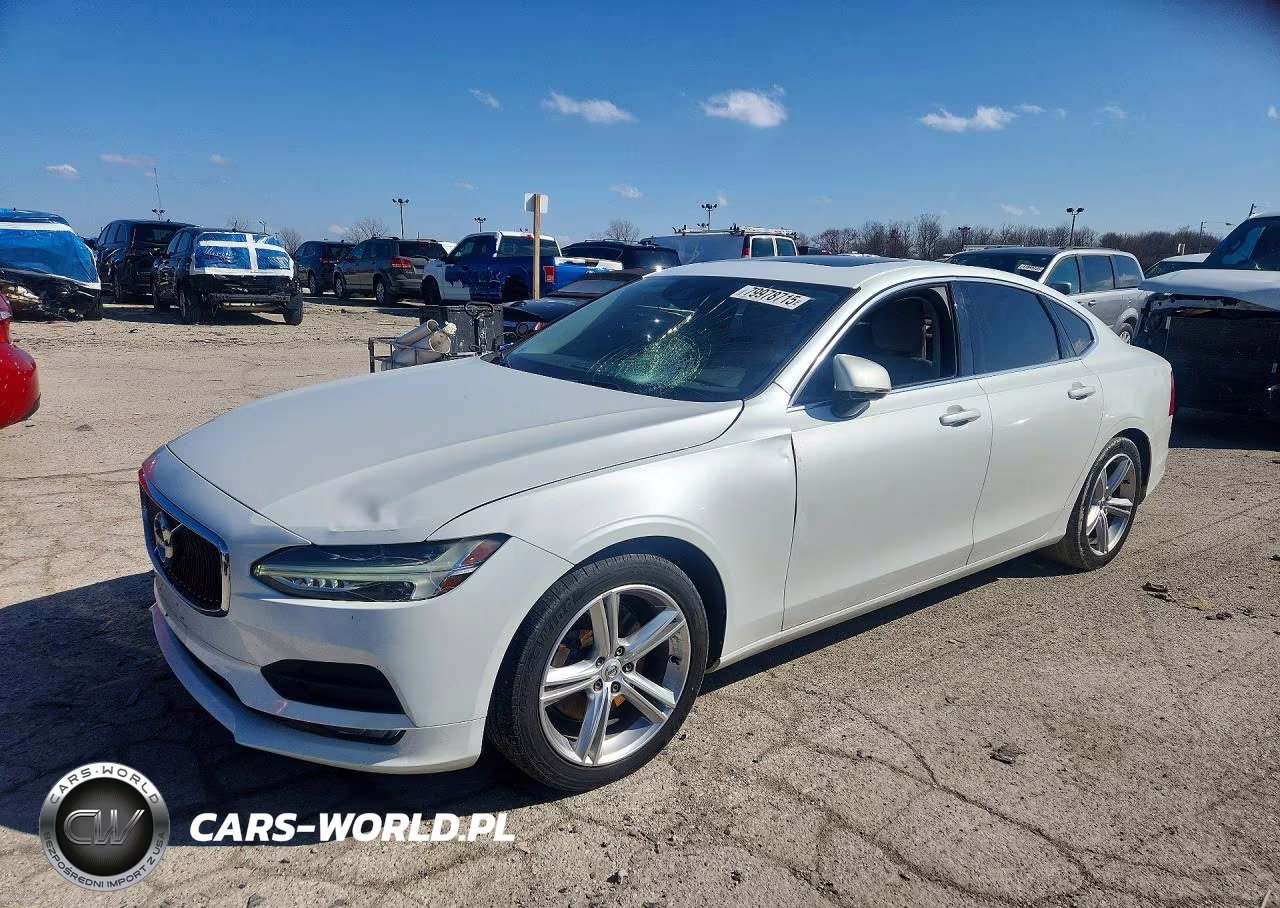2017 Volvo S90 T5 Momentum