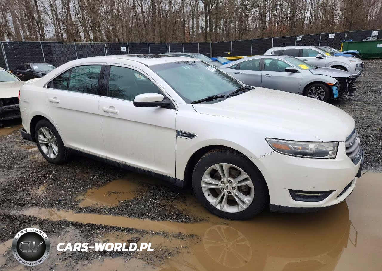 2015 Ford Taurus Sel VIN:1FAHP2E8XFG113677 - 4