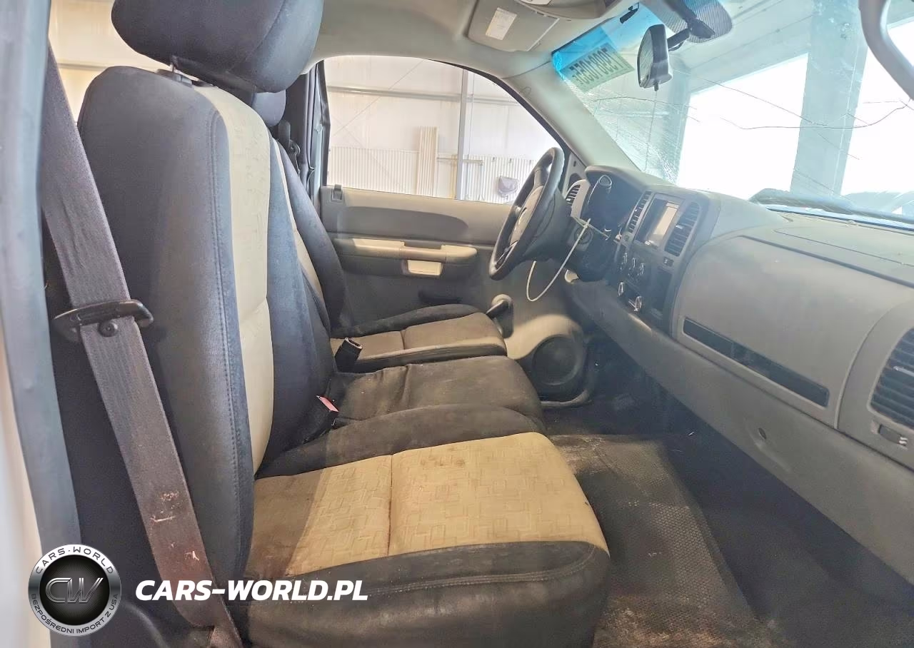 2008 Chevrolet Silverado C1500 VIN:1GCEC14X18Z302754 - 10