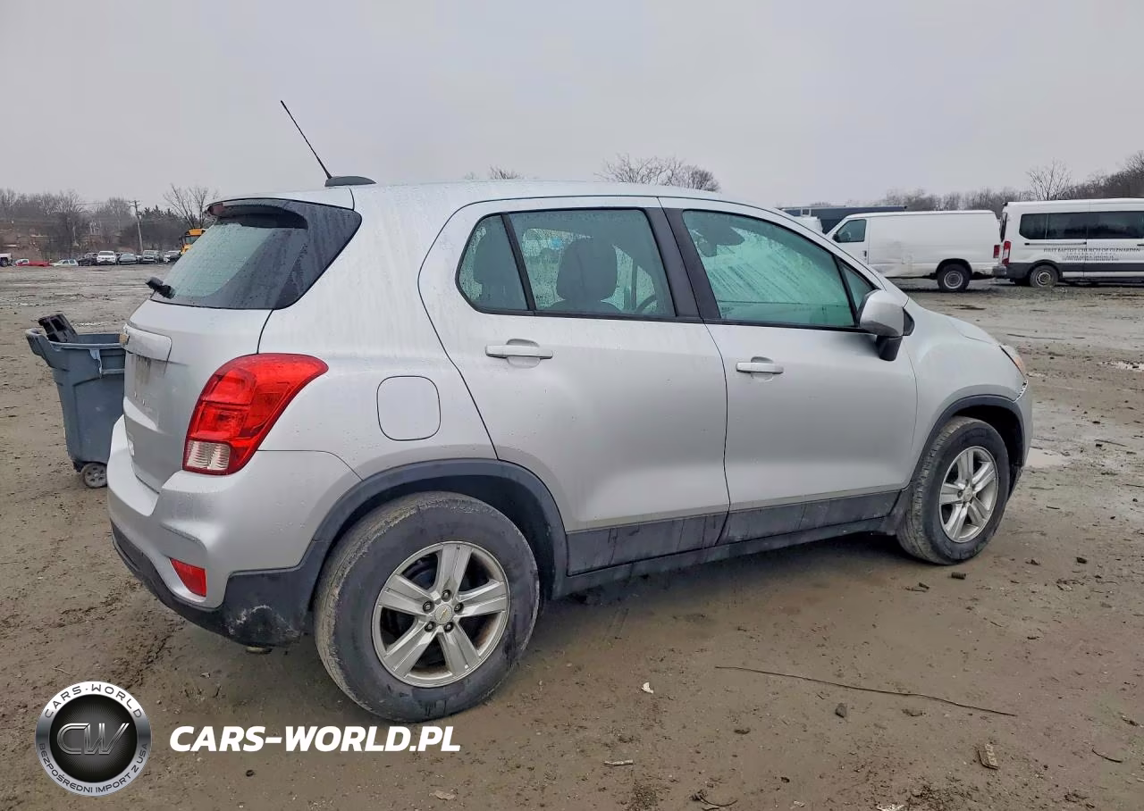 2020 Chevrolet Trax Ls VIN:KL7CJKSB5LB311496 - 3