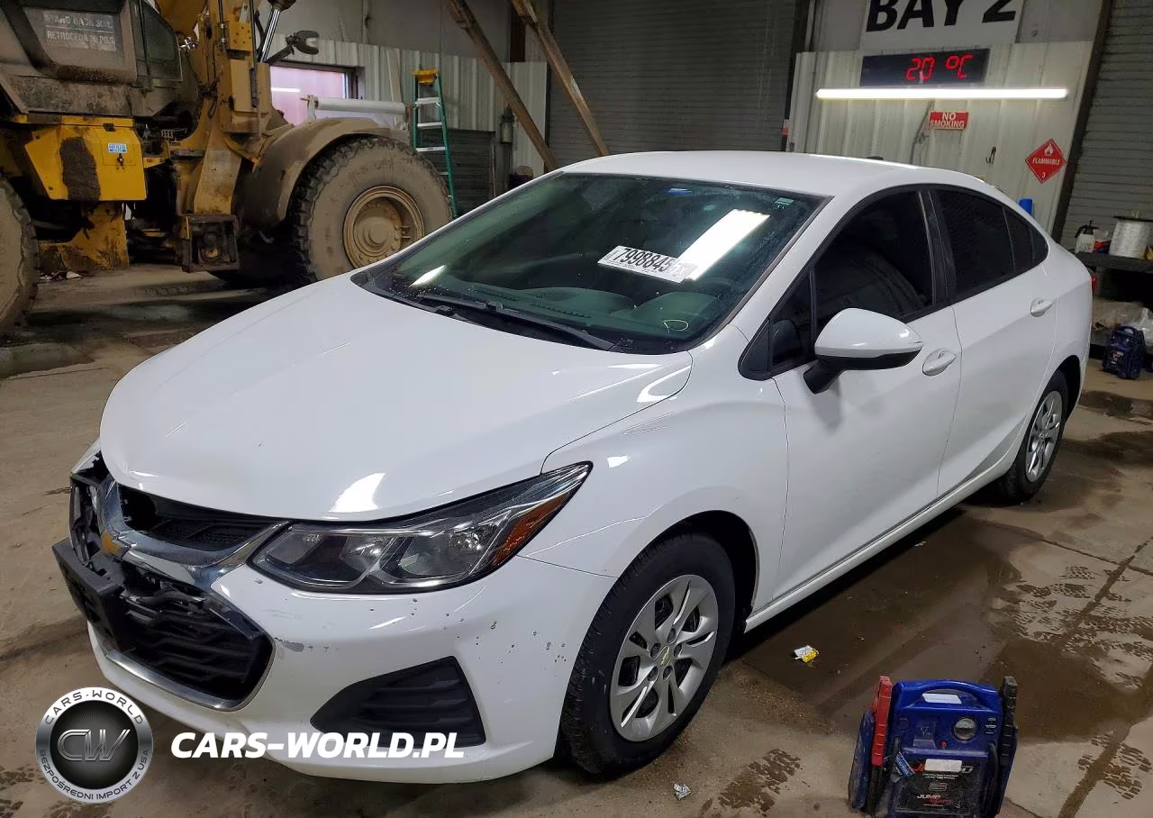 2019 Chevrolet Cruze Ls – zdjęcie 1 z 12