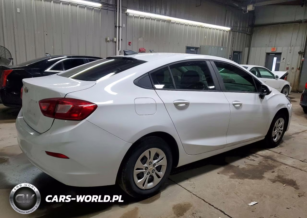 2019 Chevrolet Cruze Ls VIN:1G1BC5SM3K7133318 - 3