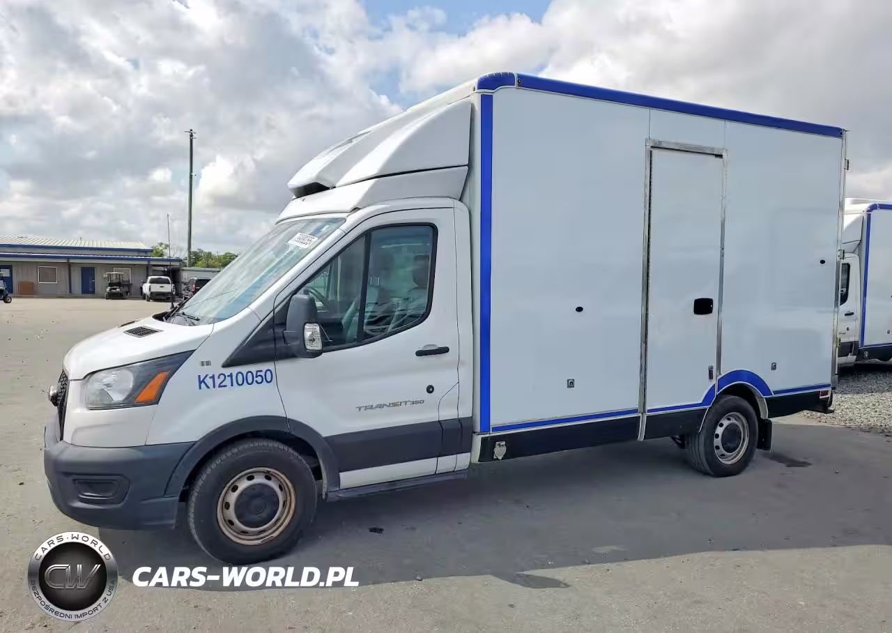 2020 Ford Transit Delivery Truck