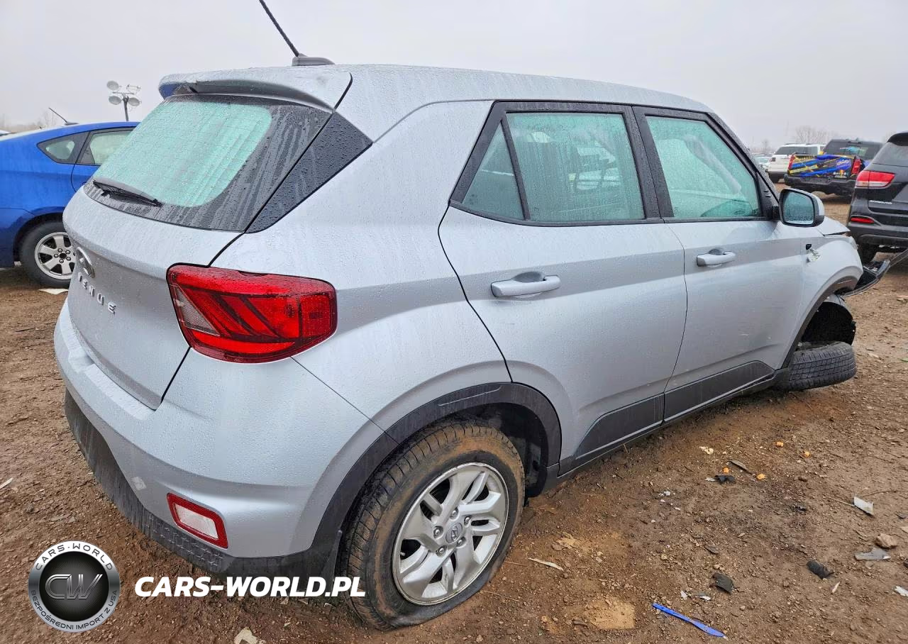 2023 Hyundai Venue Se VIN:KMHRB8A30PU219340 - 3