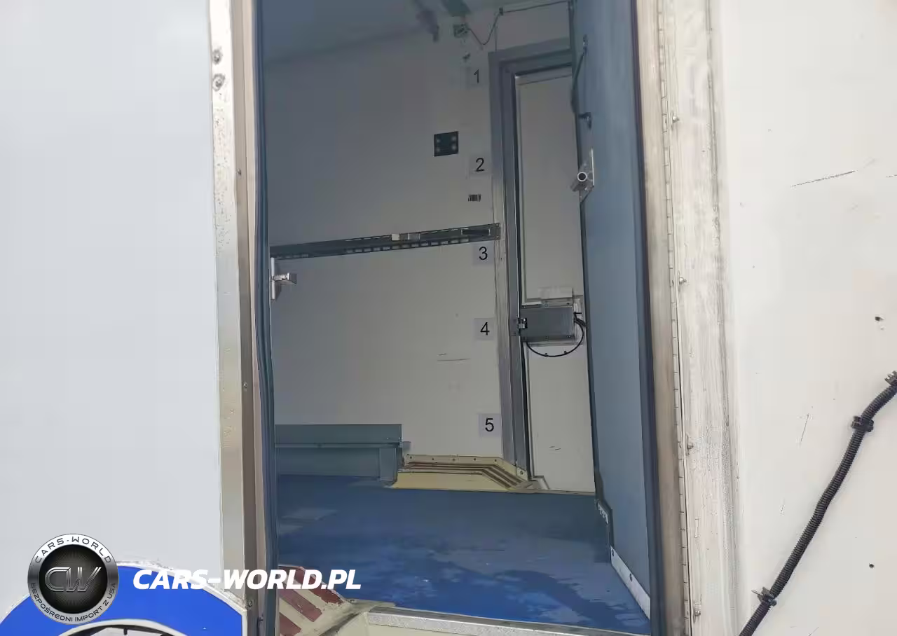 2021 Ford Transit Delivery Truck VIN:1FDBW5Z87MKA79928 - 10