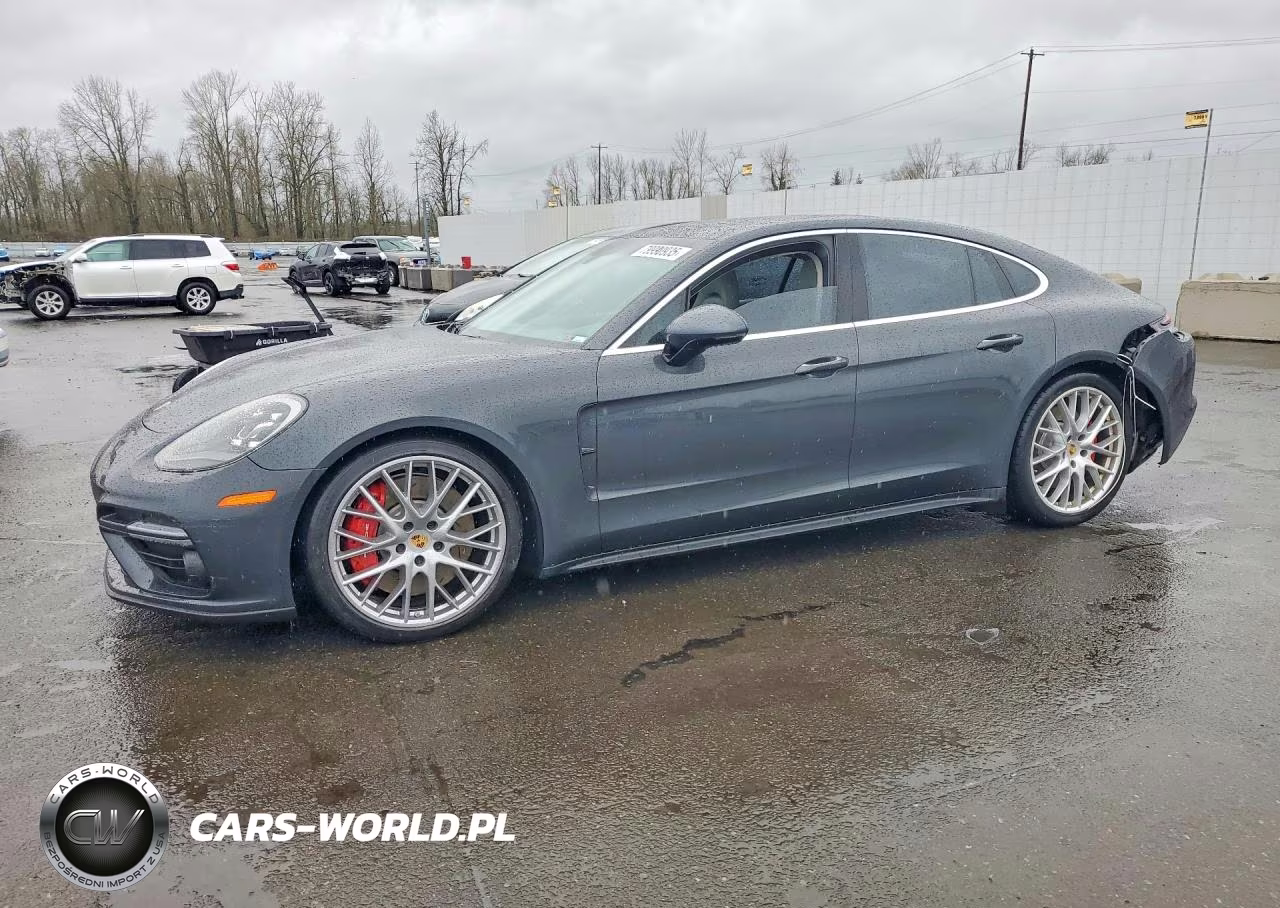 2017 Porsche Panamera Turbo