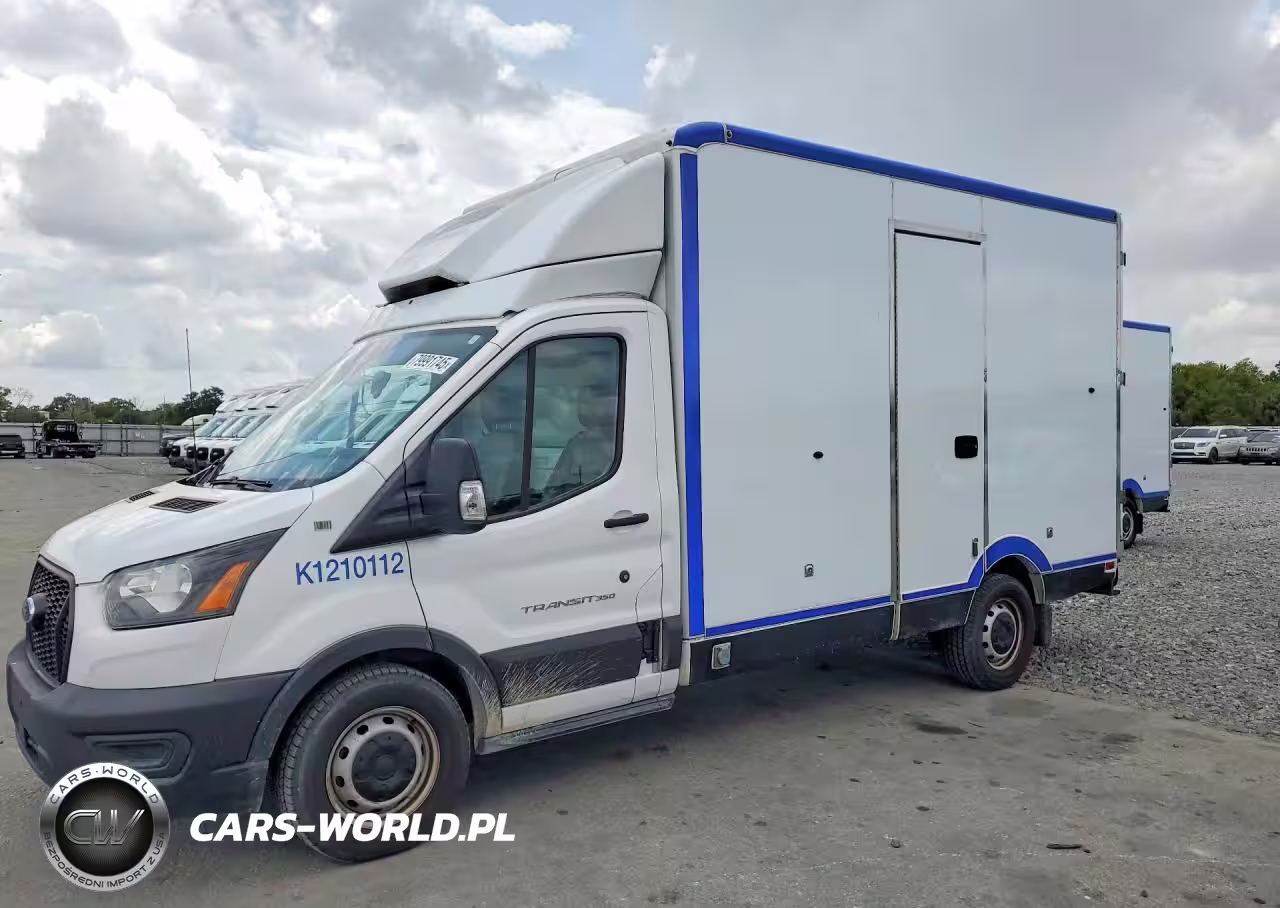 2021 Ford Transit Delivery Truck