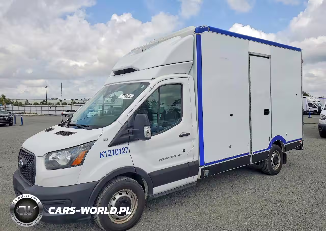2021 Ford Transit Delivery Truck