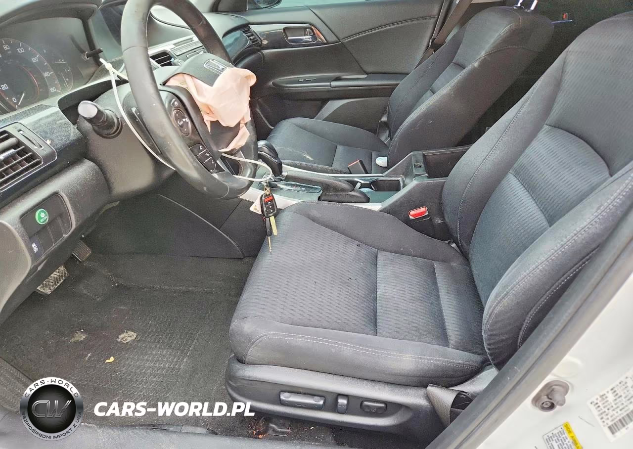 2015 Honda Accord Sport VIN:1HGCR2F52FA136443 - 7