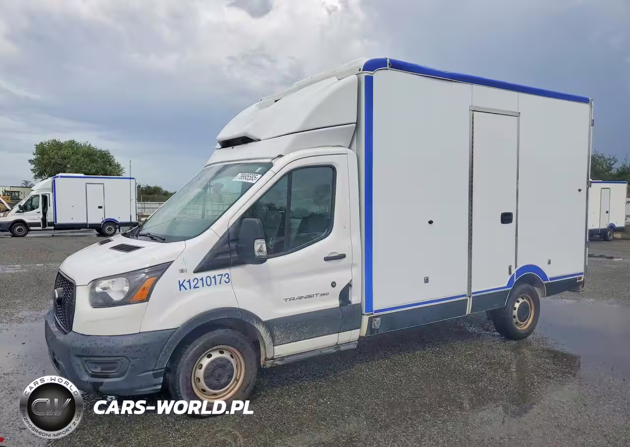 2021 Ford Transit Delivery Truck
