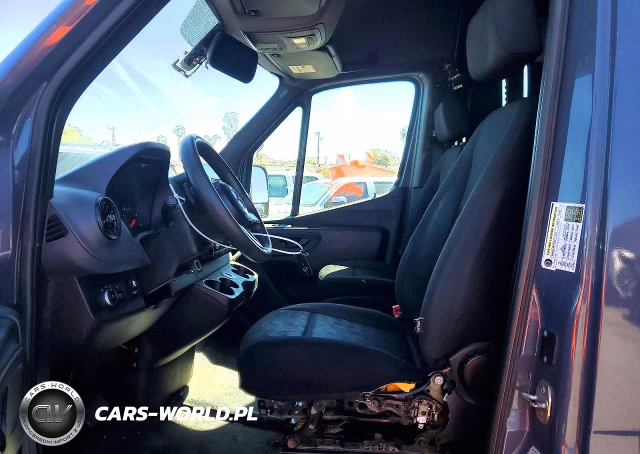 2019 Mercedes Benz Sprinter 2500-3500 Delivery Van VIN:WD4PF1CD7KT007178 - 7