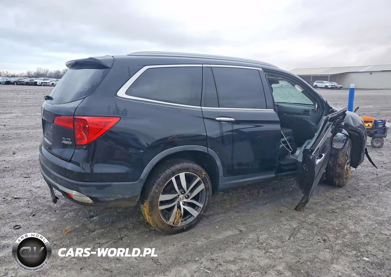2018 Honda Pilot Elite VIN:5FNYF6H0XJB009915 - 3