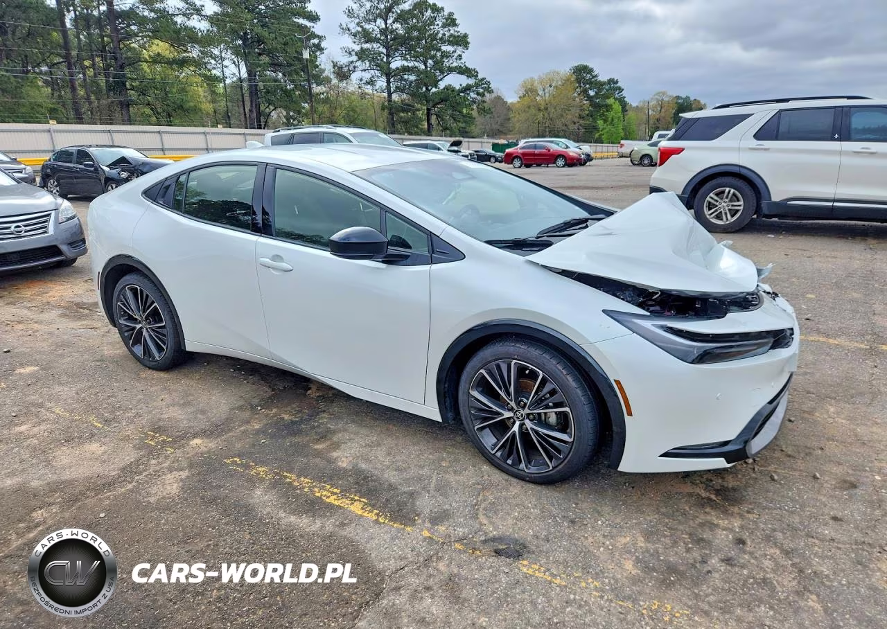 2025 Toyota Prius Xle VIN:JTDACAAU6S3060773 - 4
